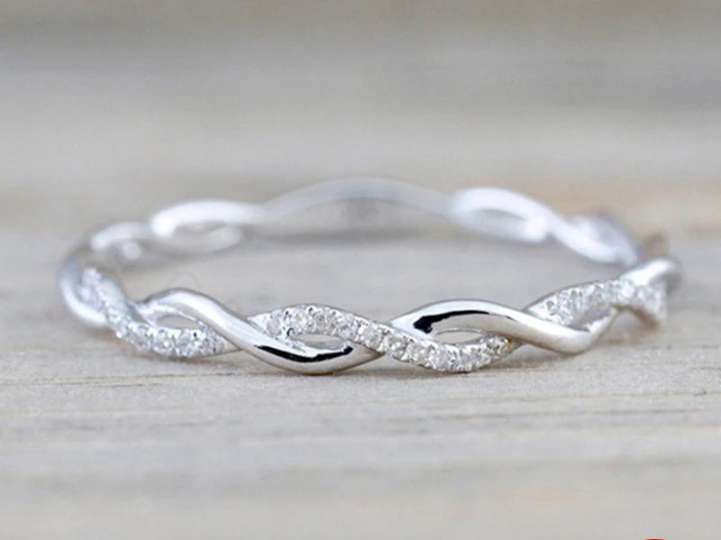 Ring Twisted Band