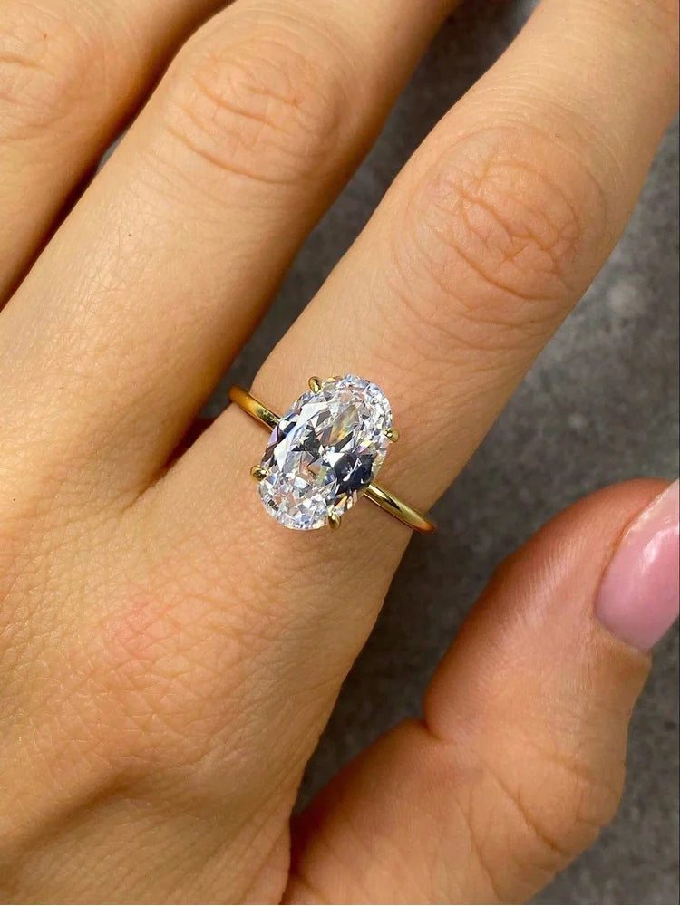 Ring Royal Oval Zircon
