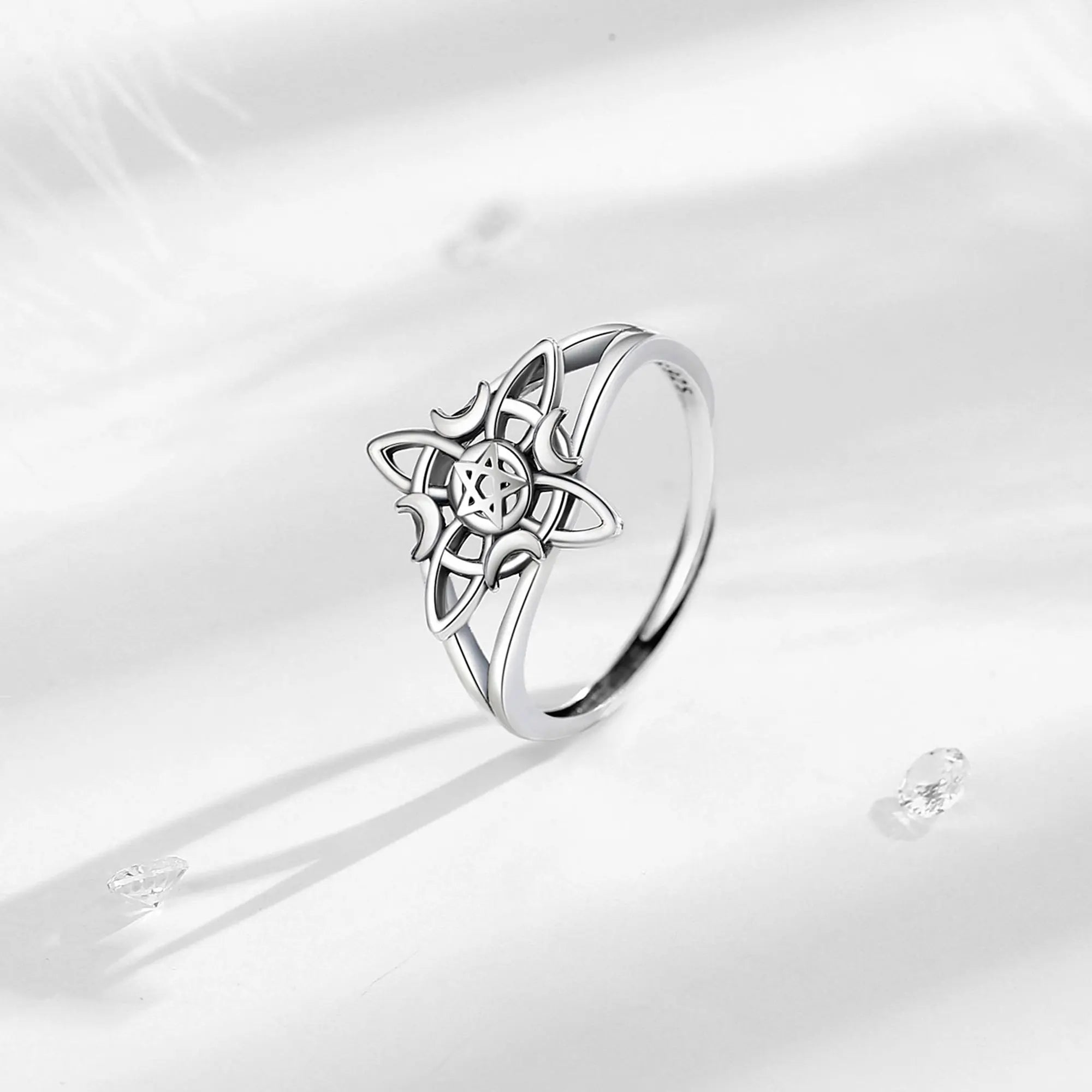 Ring Celtic Witch Knot