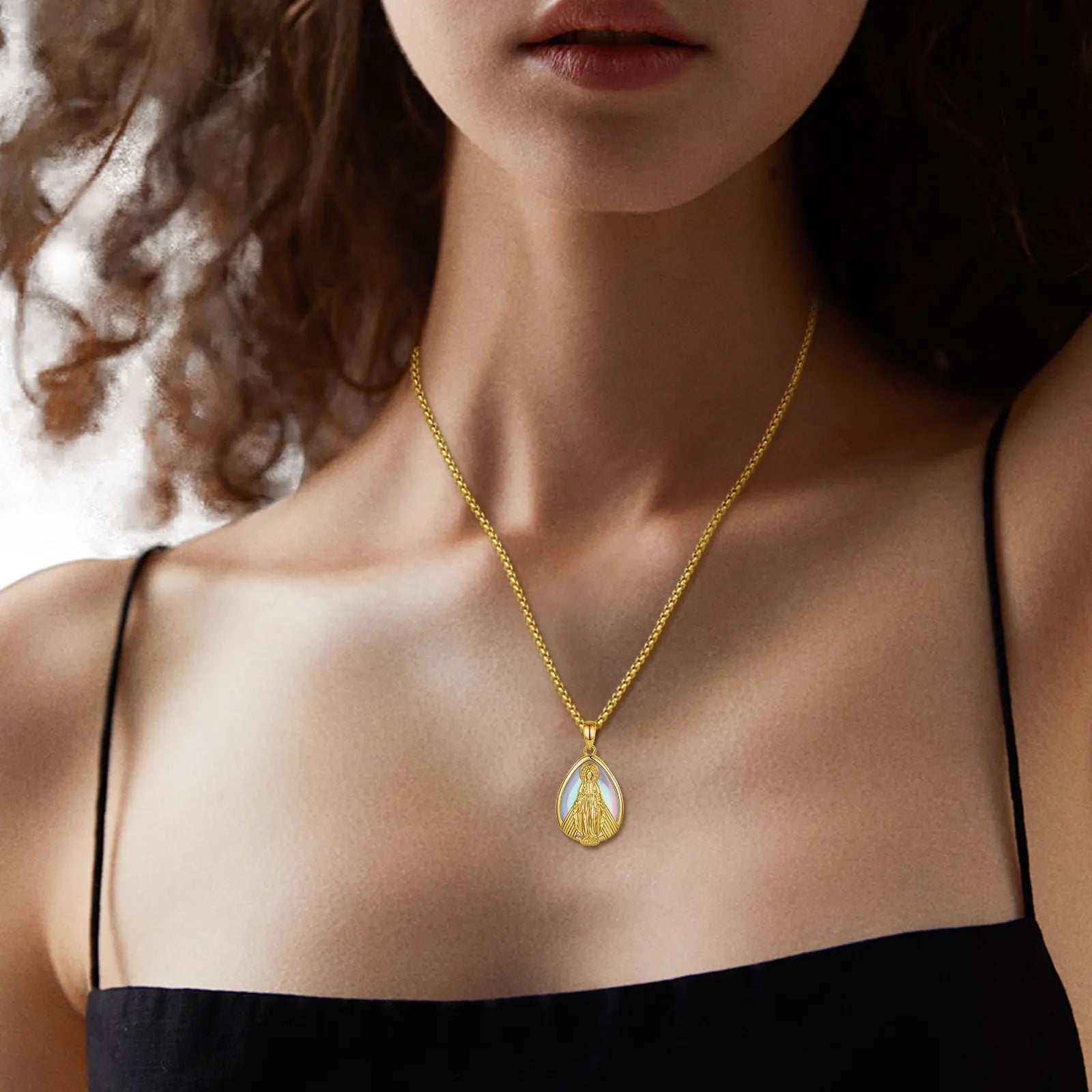 Necklace Virgin Mary Moonstone